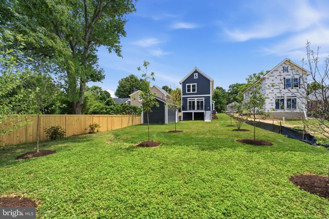3220 CLAYBORNE AVE, Alexandria, VA 22306