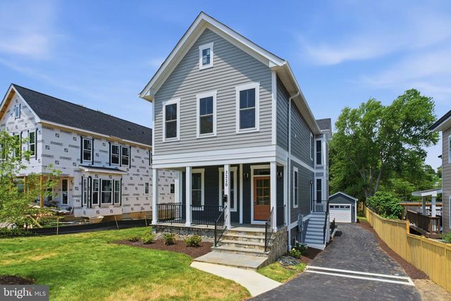 3220 CLAYBORNE AVE, Alexandria, VA 22306