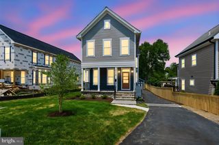 3220 CLAYBORNE AVE, Alexandria, VA 22306