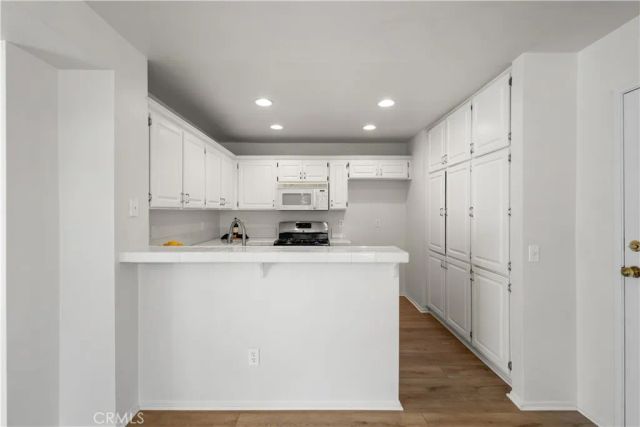 26127 Mcbean Parkway 35, Valencia, CA 91355