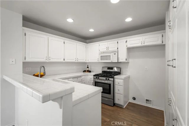 26127 Mcbean Parkway 35, Valencia, CA 91355