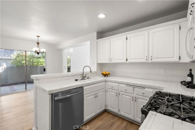 26127 Mcbean Parkway 35, Valencia, CA 91355