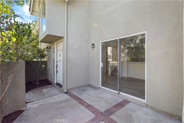 26127 Mcbean Parkway 35, Valencia, CA 91355