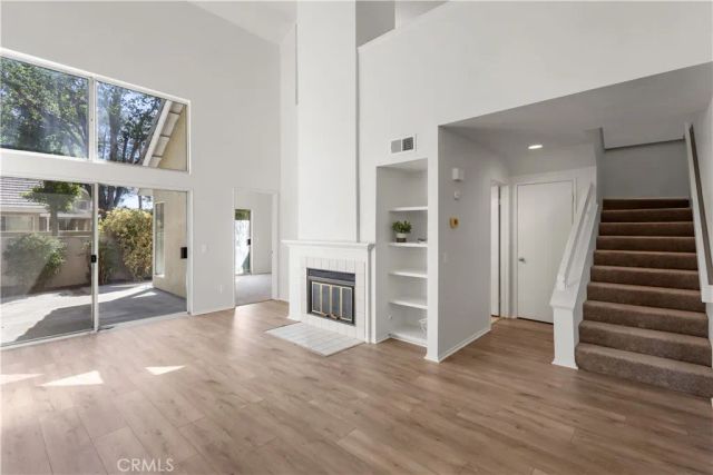26127 Mcbean Parkway 35, Valencia, CA 91355
