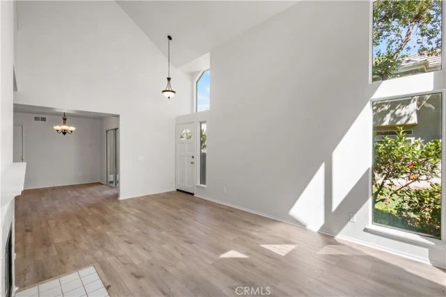 26127 Mcbean Parkway 35, Valencia, CA 91355