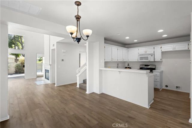 26127 Mcbean Parkway 35, Valencia, CA 91355