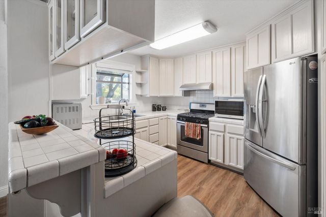 7672 Country Ln, Vacaville, CA 95688