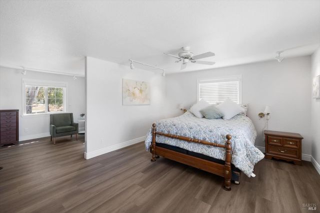 7672 Country Ln, Vacaville, CA 95688