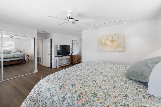 7672 Country Ln, Vacaville, CA 95688