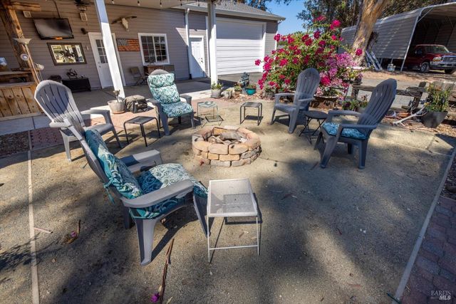 7672 Country Ln, Vacaville, CA 95688