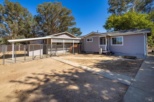 7672 Country Ln, Vacaville, CA 95688