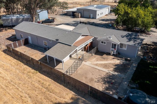 7672 Country Ln, Vacaville, CA 95688