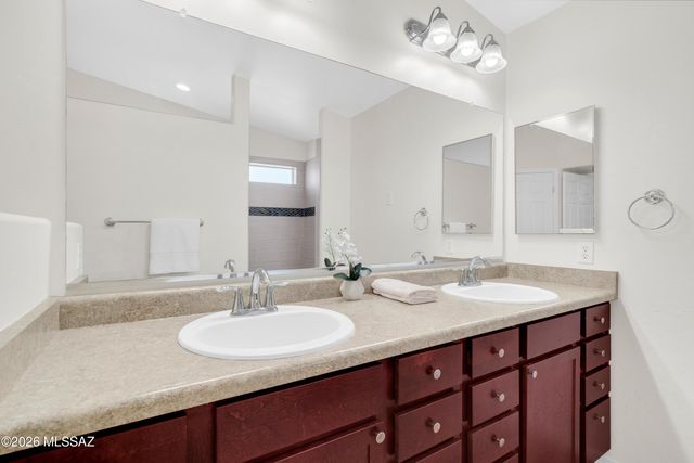 168 W Sprint Street, Vail, AZ 85641