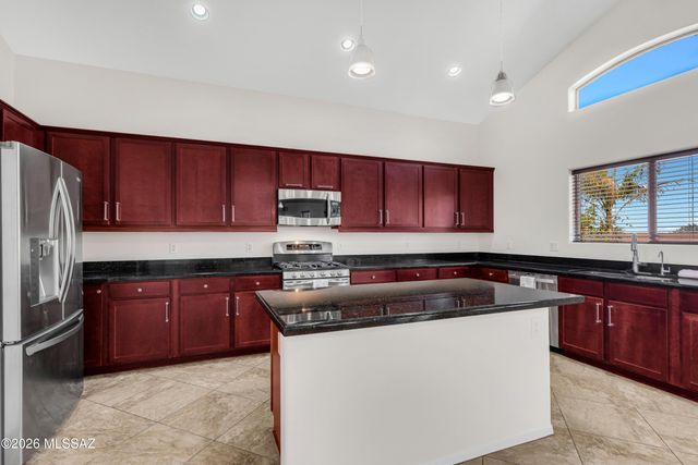 168 W Sprint Street, Vail, AZ 85641