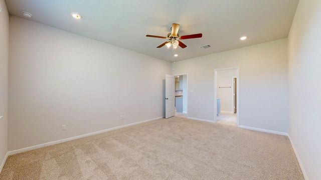 808 Gauge RD, Thorndale, TX 76577