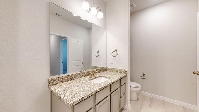 808 Gauge RD, Thorndale, TX 76577