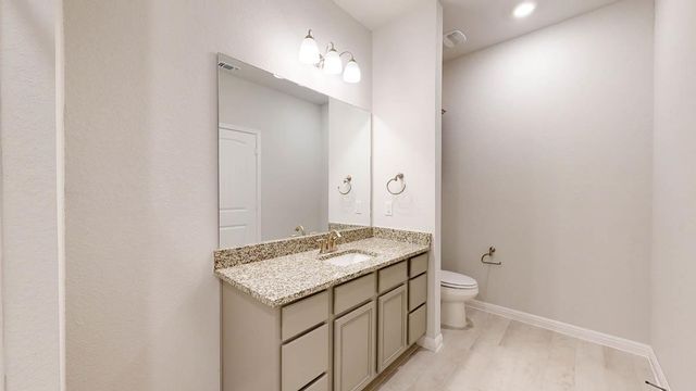808 Gauge RD, Thorndale, TX 76577
