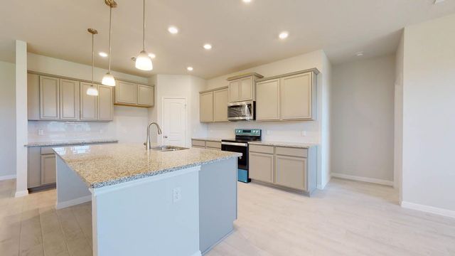 808 Gauge RD, Thorndale, TX 76577