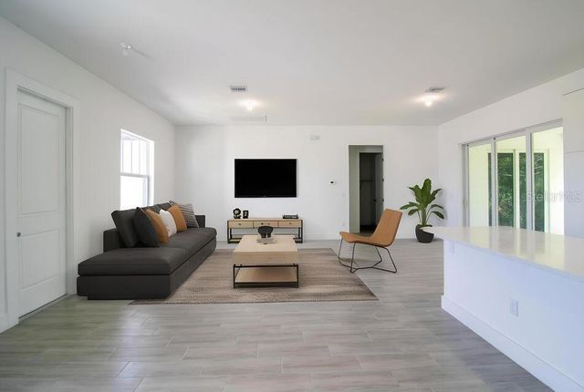 10654 WASHINGTON ROAD, Port Charlotte, FL 33981