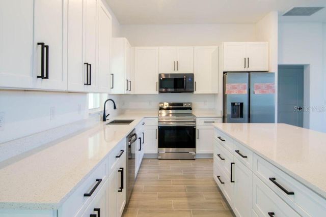 10654 WASHINGTON ROAD, Port Charlotte, FL 33981