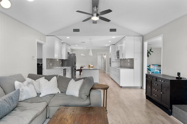 2724 Wooded Acres Drive, Waco, TX 76710