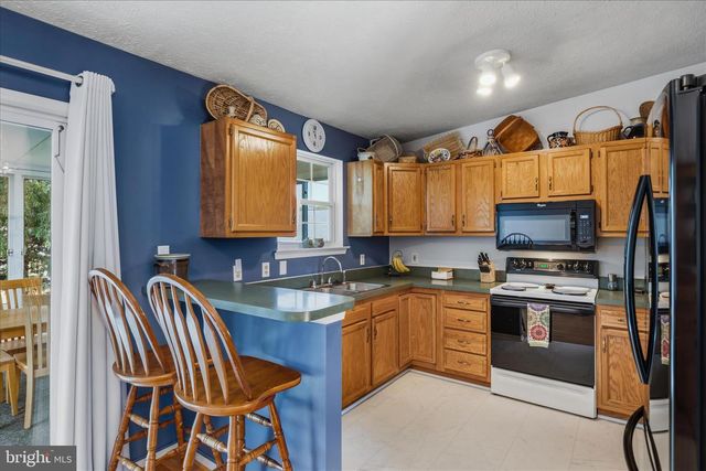 8353 GARTELMAN FARM DR, Millersville, MD 21108