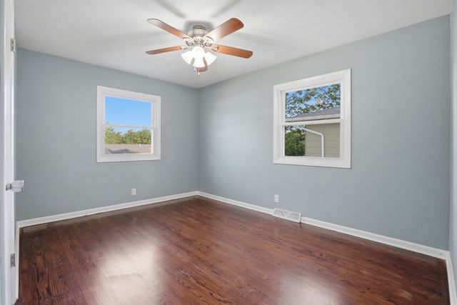 3489 SUNNY HILL Drive, Bettendorf, IA 52722