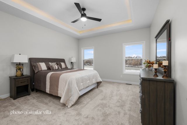 1867 REDBUD Circle 101, Eldridge, IA 52748