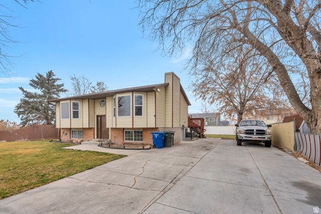 3898 W BENTOAK DR, West Valley City, UT 84120