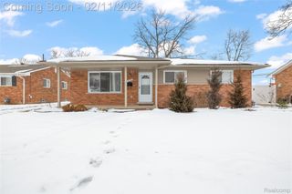 18230 Snow Avenue, Dearborn, MI 48124