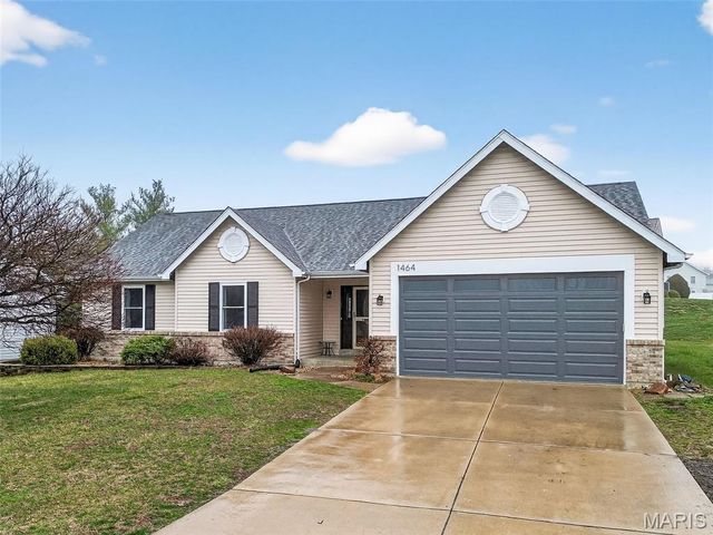 1464 Snowbird Lane, O'fallon, MO 63366