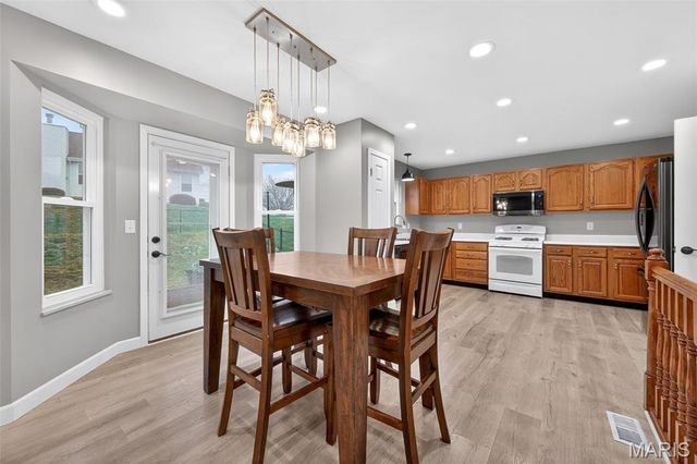 1464 Snowbird Lane, O'fallon, MO 63366