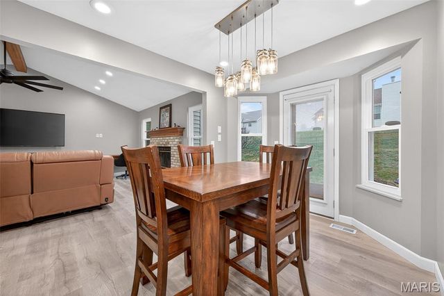 1464 Snowbird Lane, O'fallon, MO 63366