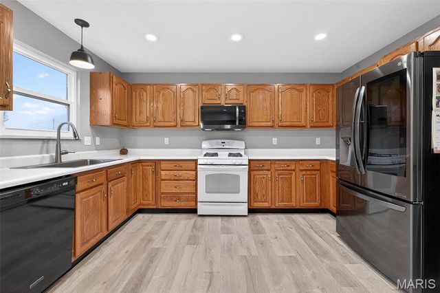 1464 Snowbird Lane, O'fallon, MO 63366