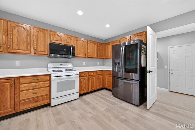 1464 Snowbird Lane, O'fallon, MO 63366