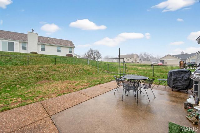 1464 Snowbird Lane, O'fallon, MO 63366