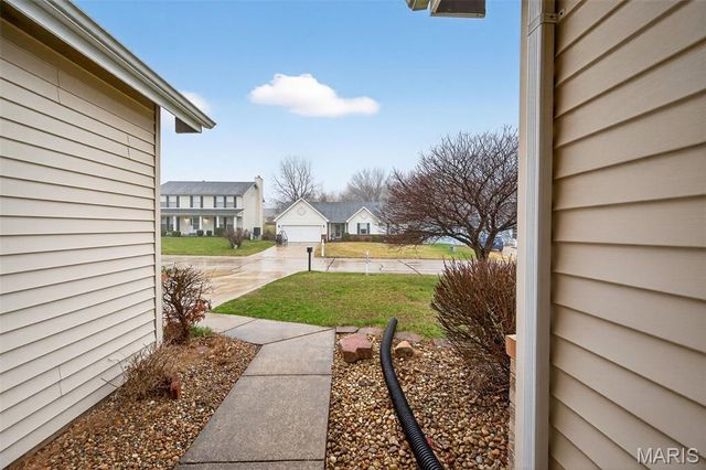 1464 Snowbird Lane, O'fallon, MO 63366