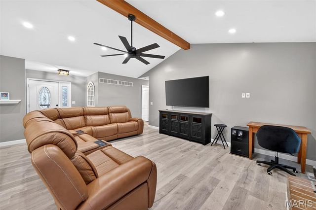 1464 Snowbird Lane, O'fallon, MO 63366