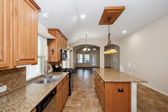 13406 Quail Landing Lane, Rosharon, TX 77583
