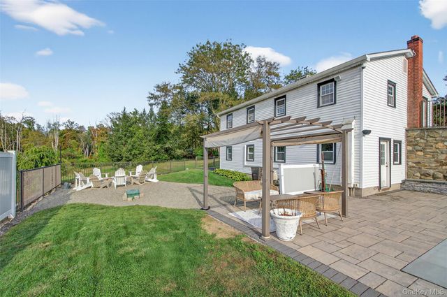 23 S Creek Road, Staatsburg, NY 12580