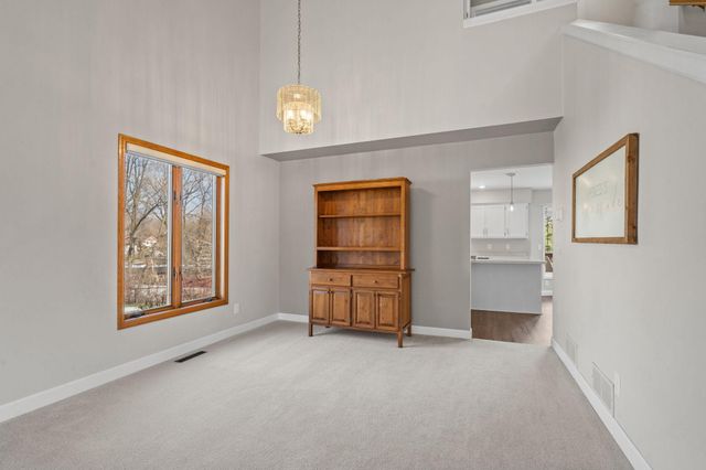 10830 46th Place N, Plymouth, MN 55442