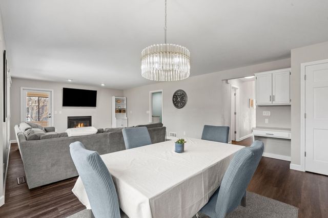 10830 46th Place N, Plymouth, MN 55442