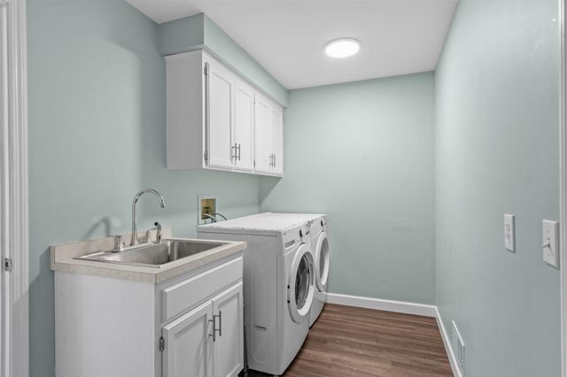 10830 46th Place N, Plymouth, MN 55442