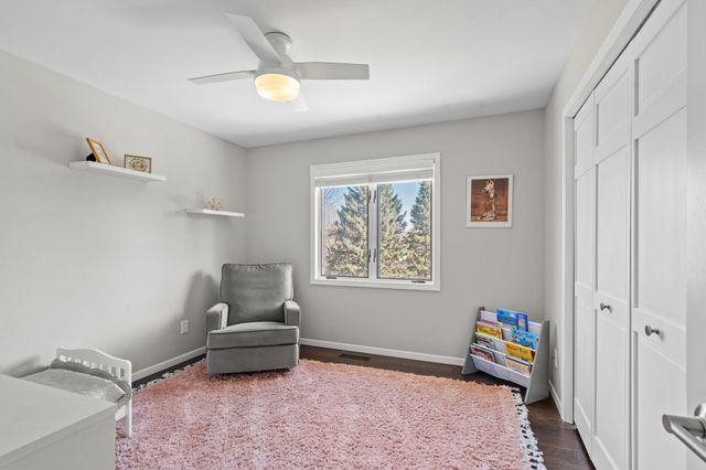 10830 46th Place N, Plymouth, MN 55442