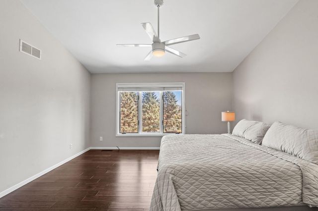 10830 46th Place N, Plymouth, MN 55442