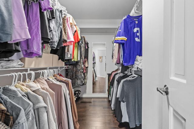 10830 46th Place N, Plymouth, MN 55442