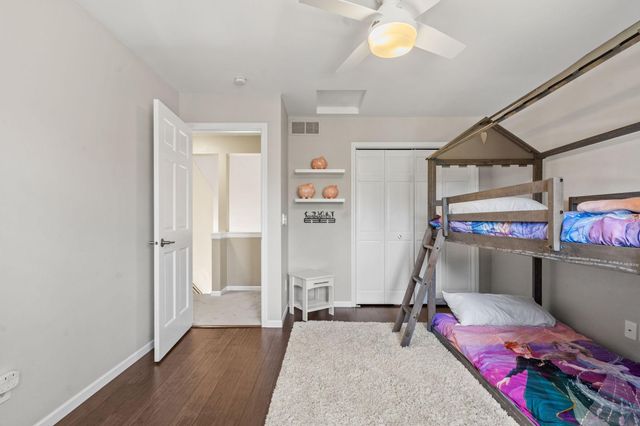 10830 46th Place N, Plymouth, MN 55442