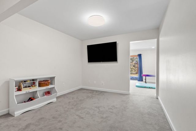 10830 46th Place N, Plymouth, MN 55442