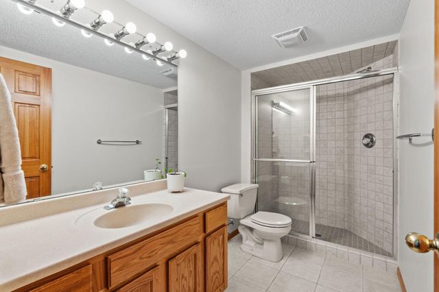 10830 46th Place N, Plymouth, MN 55442