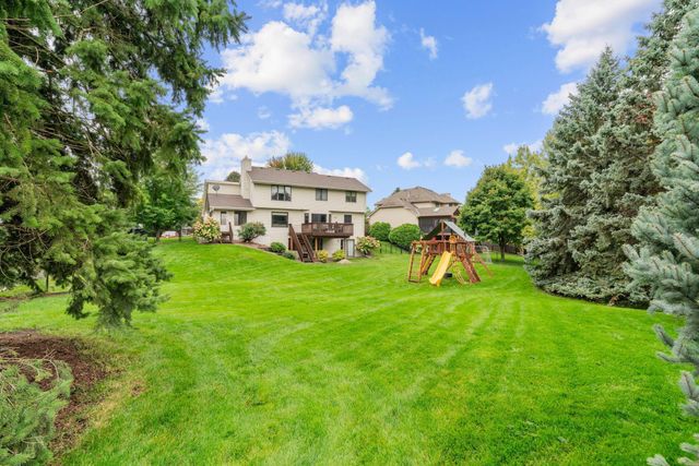 10830 46th Place N, Plymouth, MN 55442